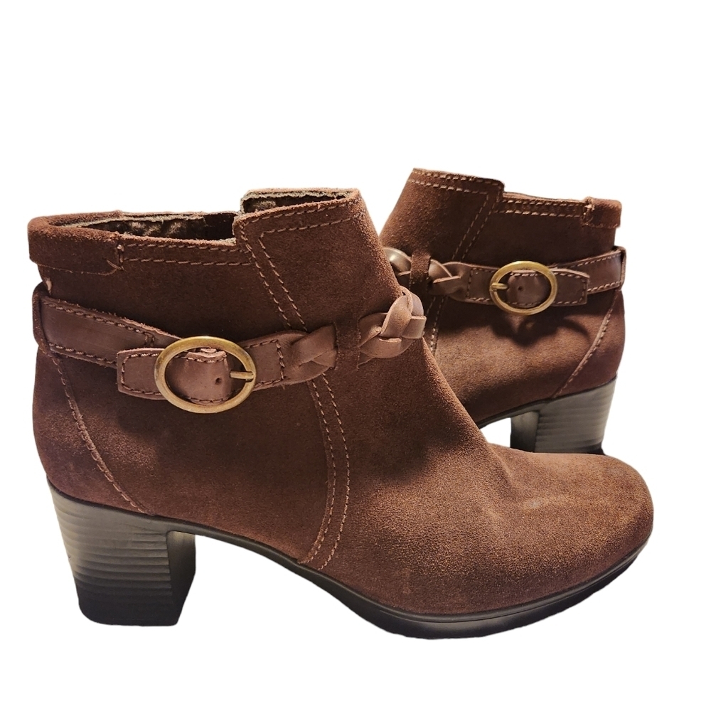 Clarks Brown Suede Ankle Boots Size 8½
